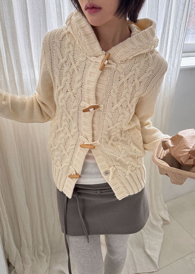 eon（イオエン）の「TOGGLE HOOD KNIT CARDIGAN（Tops）」