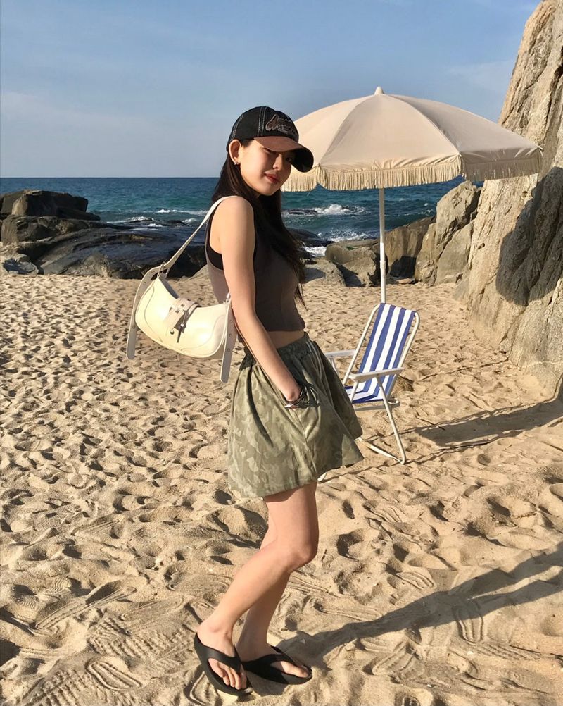 Azalea shoulder bag