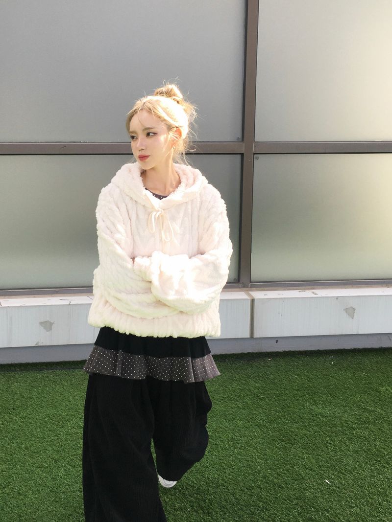 Noel Dot Frill Layered OPS (2c)