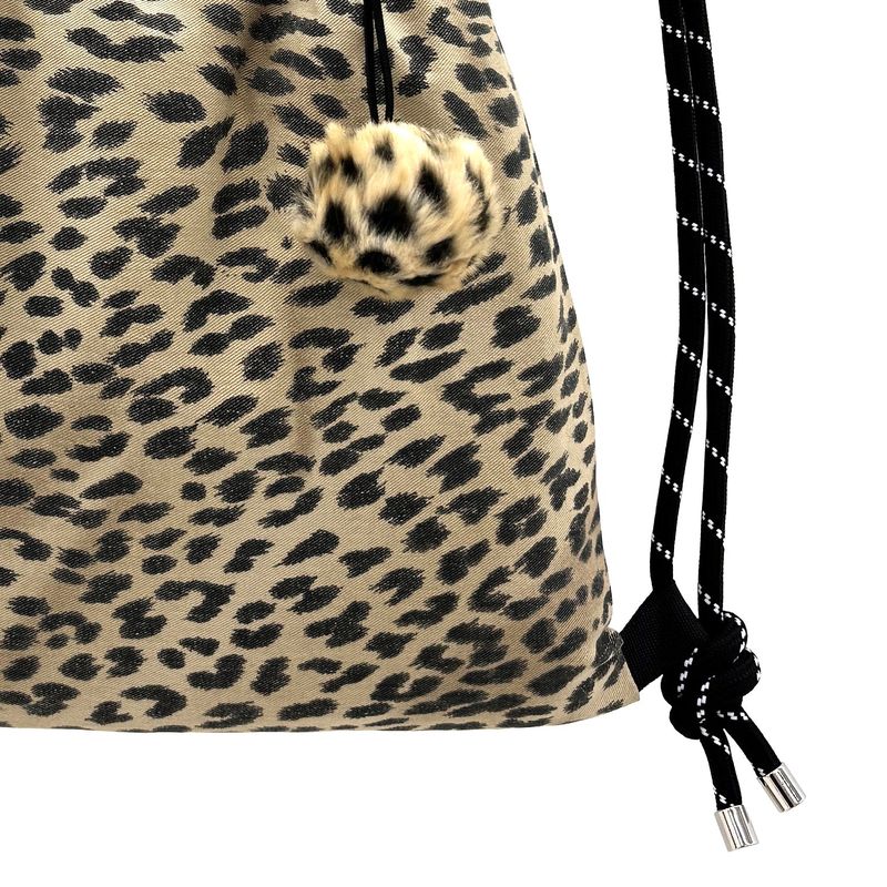 Fur Pompoms Gym Sack [Brown Leopard]