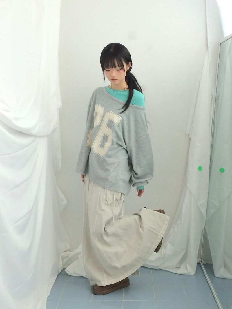 Numbering loose sweatshirt
