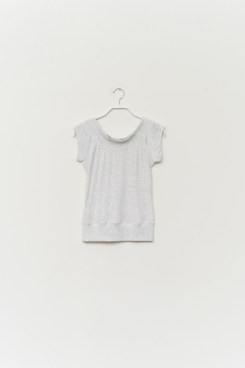 (W) Denti U-neck Top