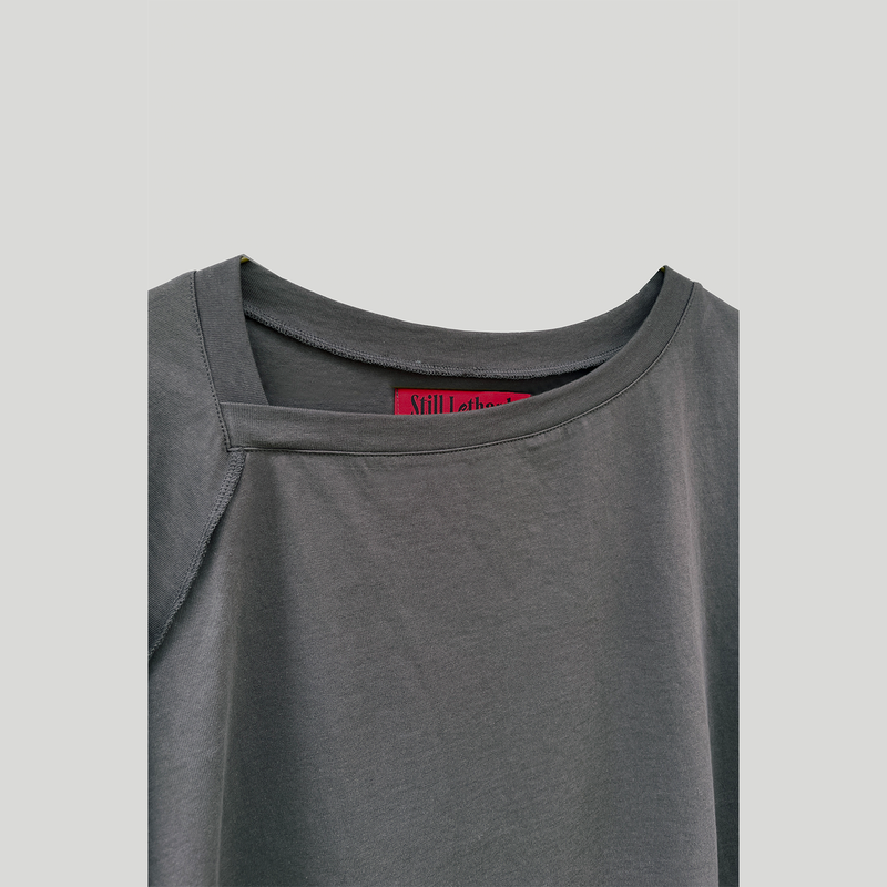 SLIP NECK OVERLOCKED TEE
