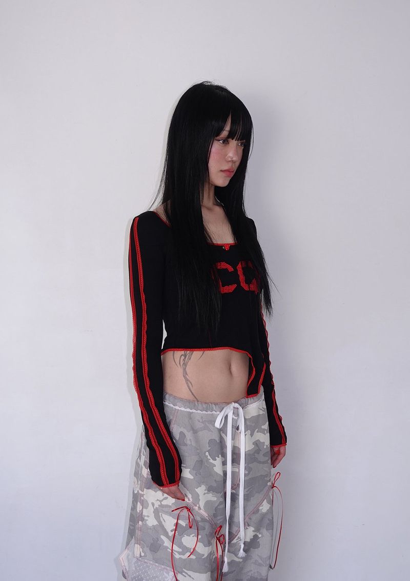 CQ lace unbal sleeve - black
