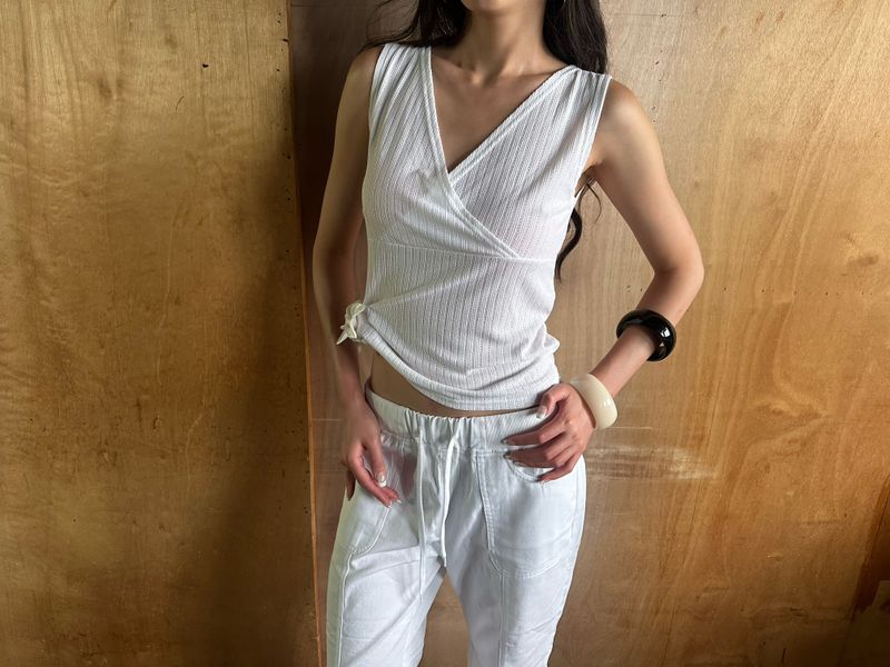 punching v neck top