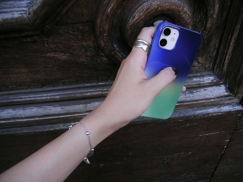 Blue (glossy hard case)