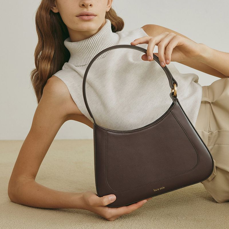louie ooie(ルイウイ)の「julie bag - deep wine(Bags)」