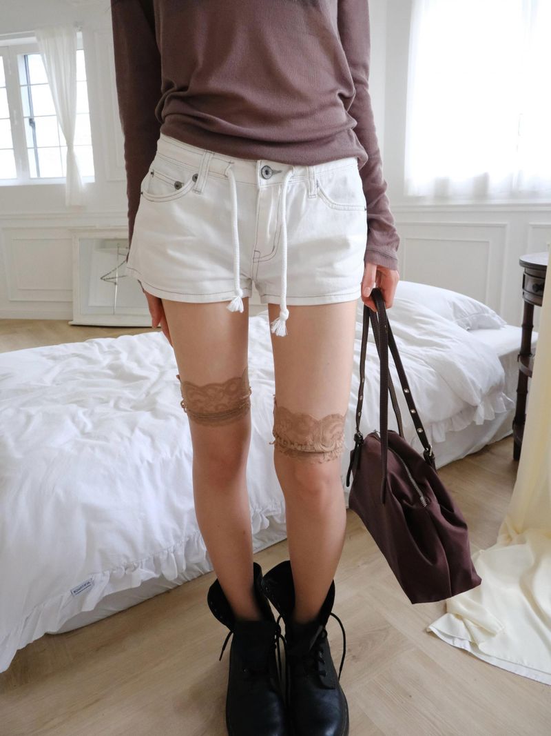 string hot pants
