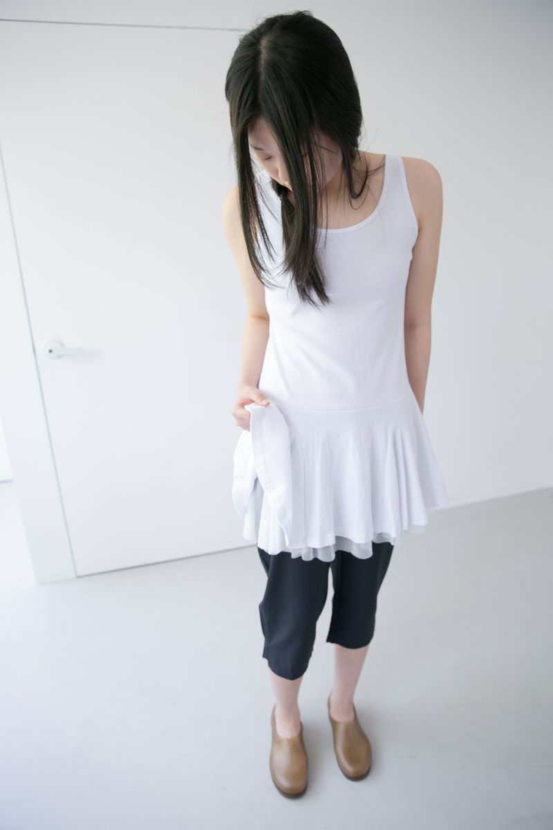 omoosoohy（オムスヒ）の「mesh layered sleeveless ops(2colors)（Dresses）」