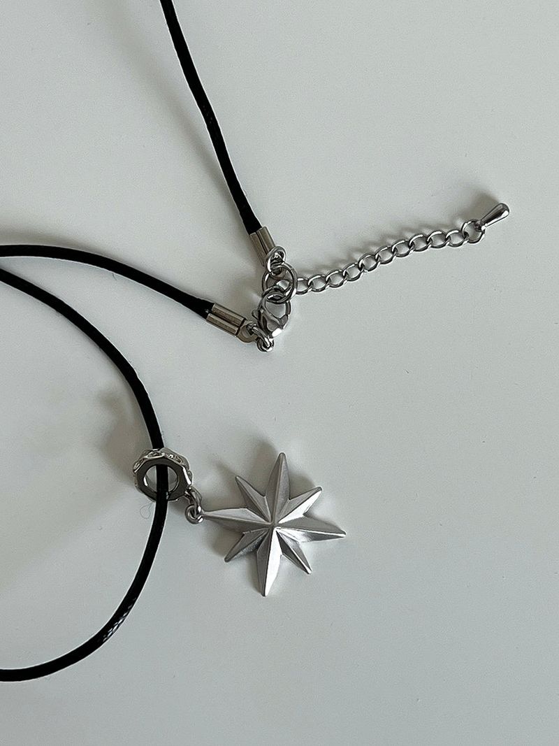 Star piece necklace