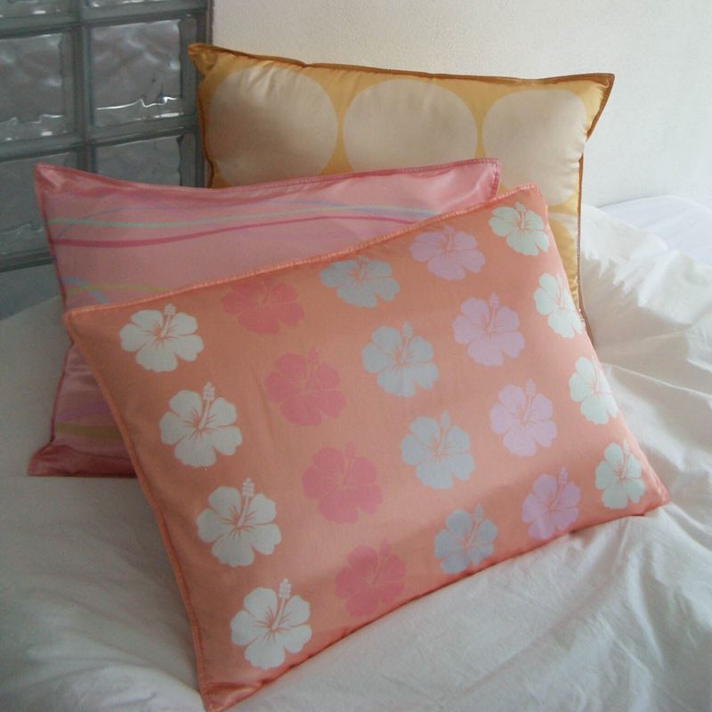 Hibiscus pillowcase