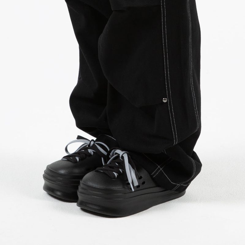 MOUND BLACK
