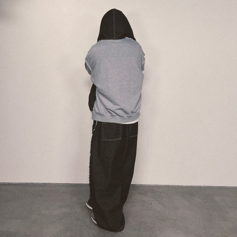 layered deconstructed zip-up hoodie_black