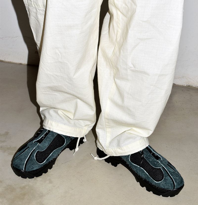 [MADE] DVSN HIKE TRACKERS 03