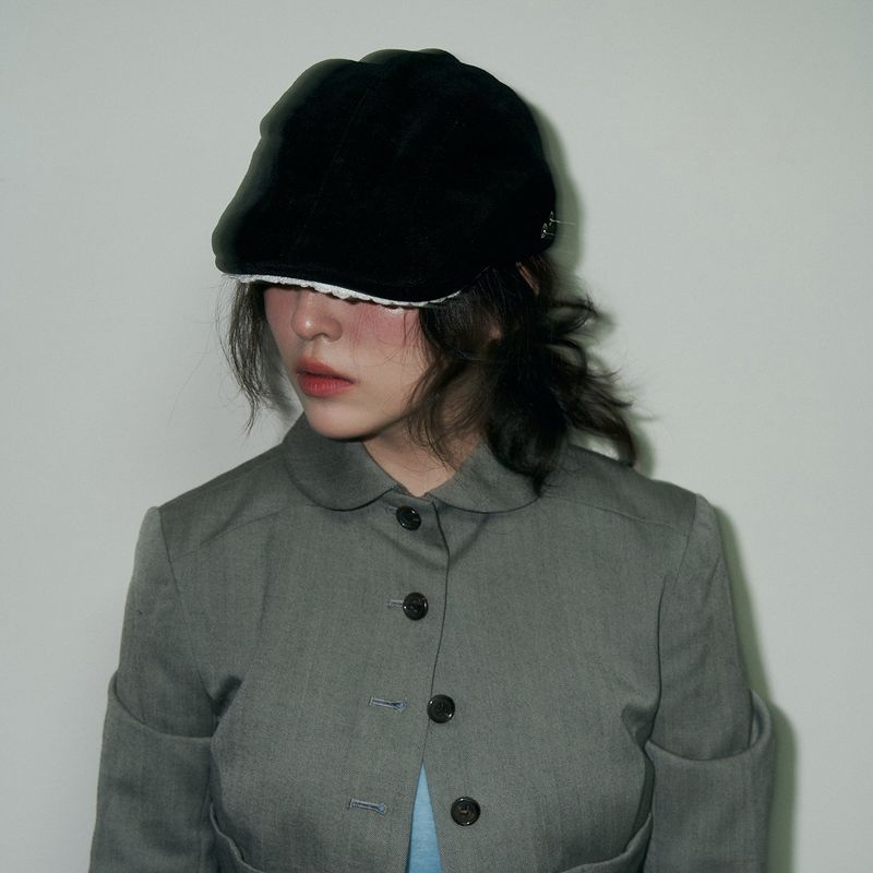 lace trimming hunting cap