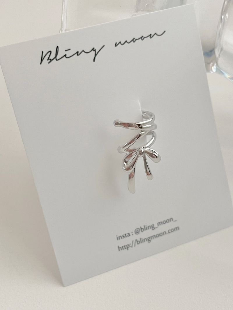 Ballet core ear cuff / 3 colors 