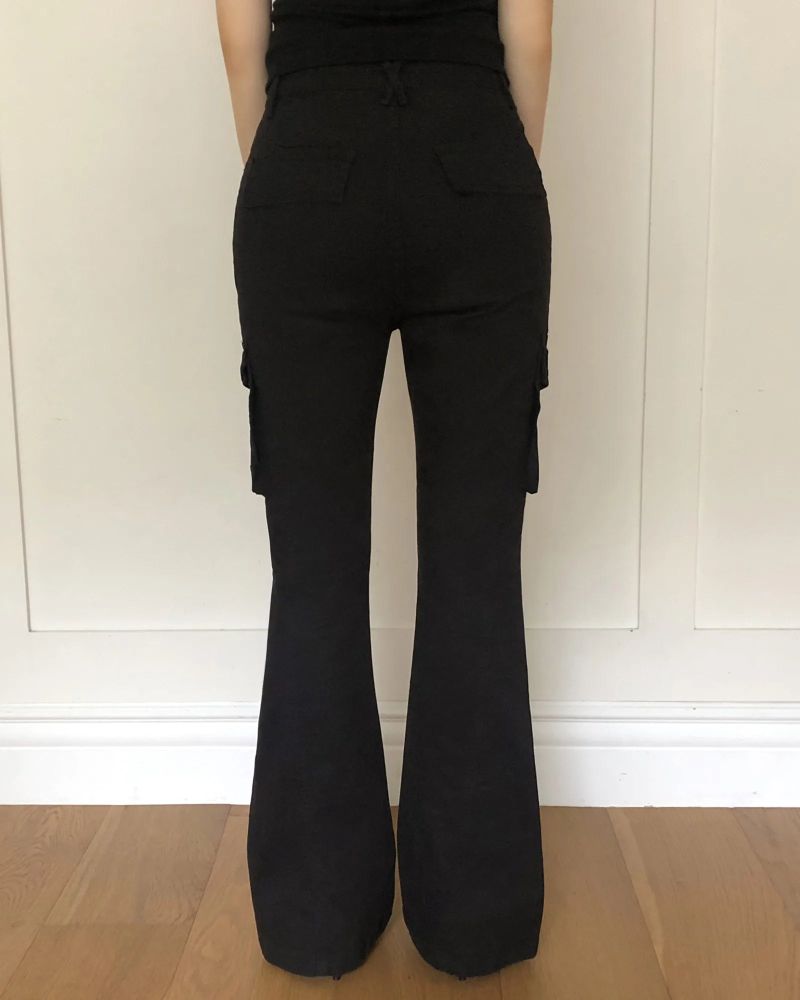 Jemin Low-Rise Bootcut Cargo Pants