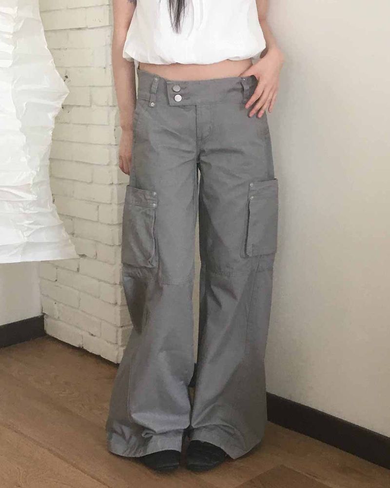 WONDER WONDER（ワンダーワンダー）の「Cooire Two-Button Bootcut Cargo Pants（Pants）」