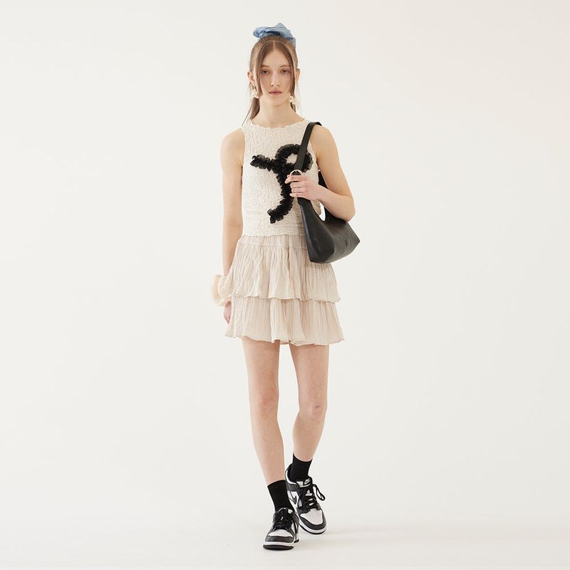 TMO BY 13MONTH(ティーエムオーバイサーティーンマンス)の「RUFFLED MINI SKIRT (BEIGE)(Skirts)」