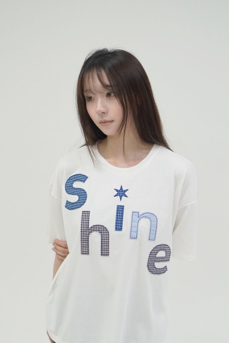 OVERSIZED SHINE APPLIQUE T-SHIRTS [WHITE]