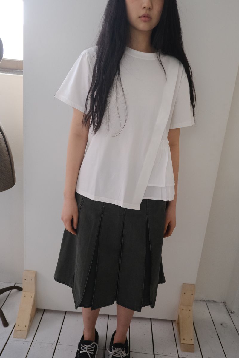 callhag（コールハグ）の「side frill T (2c)（Tops）」
