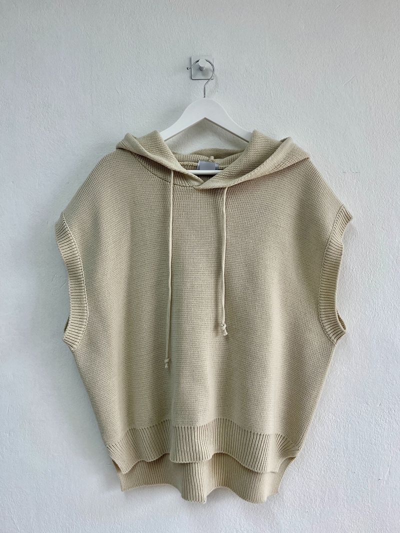 Over hood knit vest