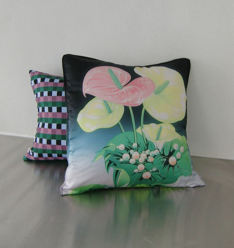Anthurium cushion cover