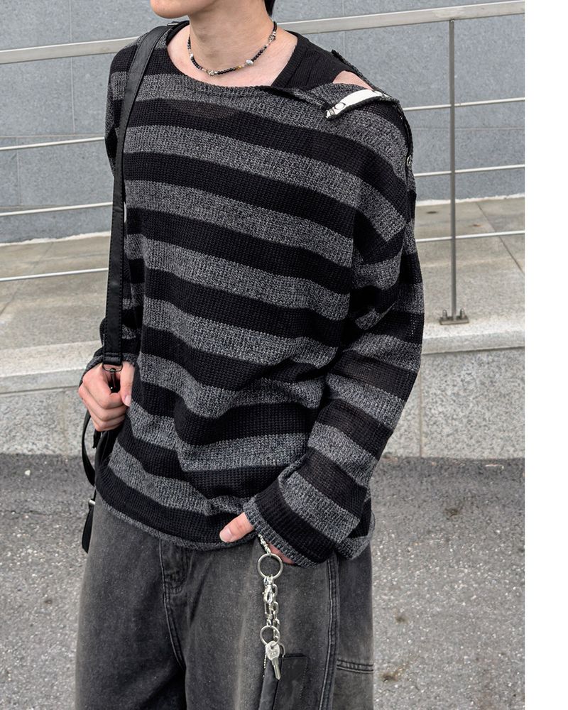 Lure shoulder snap stripe knit