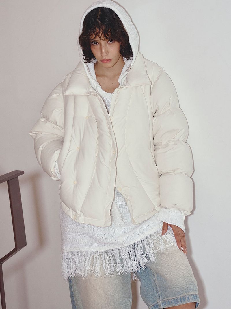 CURVE LINE COLLARED DOWN PUFFER (IVORY)