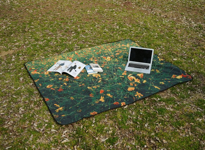 SLEEPTIGHT OBJECT(スリープタイトオブジェクト)の「wild flower picnic mat(Miscellaneous Goods/Stationery)」