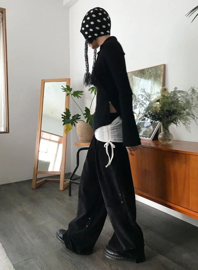 CUT-OUT STRAP LONGSLEEVE