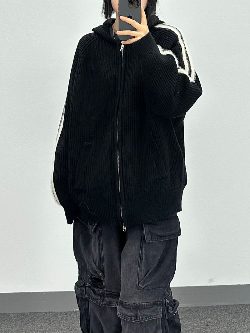 hairy line knit zip-up