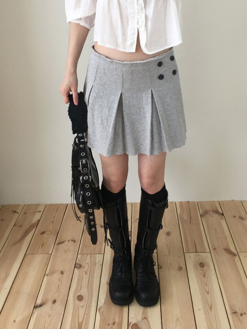 Low pleated sweat mini skirt