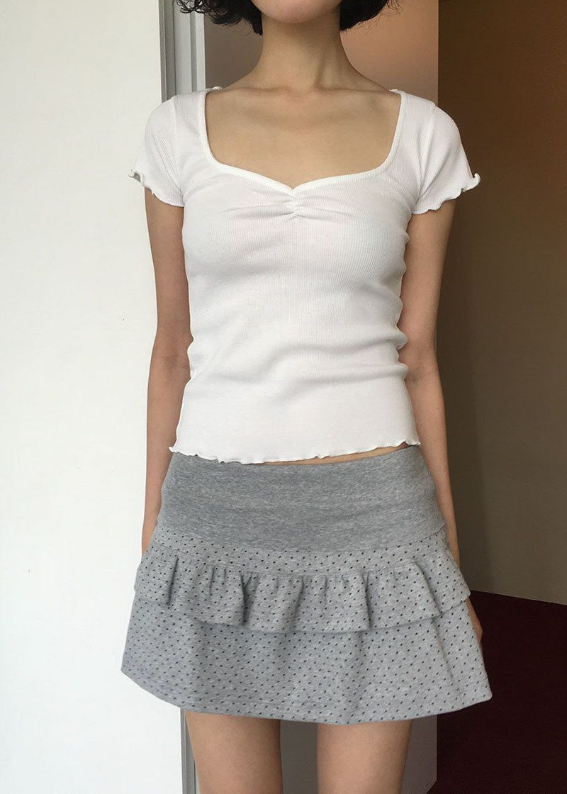 eon(イオエン)の「TULIP SHIRRING TEE(Tops)」