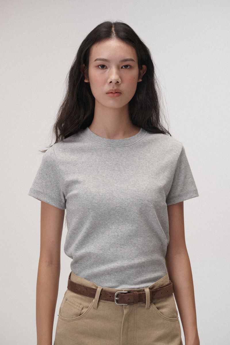 Round half T (Black)