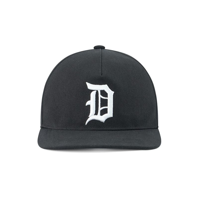 (DUC) BB Snapback Black