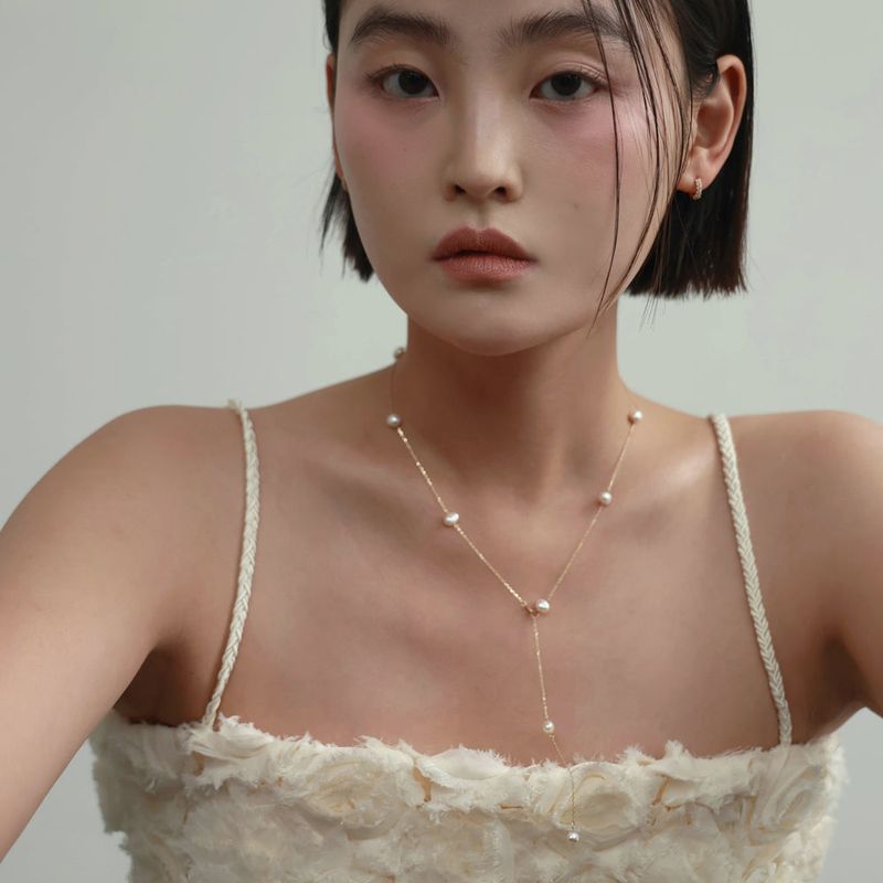 gold pearl drop necklace (material 14K gold)