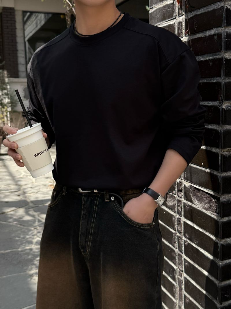 Broad shoulder cut line long sleeeve