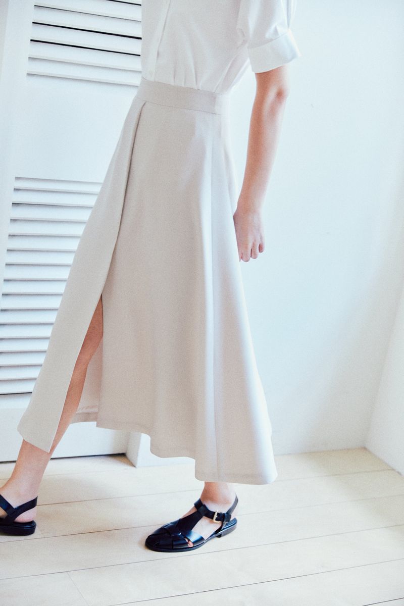 NO.19 SKIRT - BEIGE
