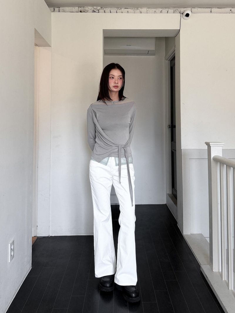  SHOULDER-HOLE WRAP TOP
