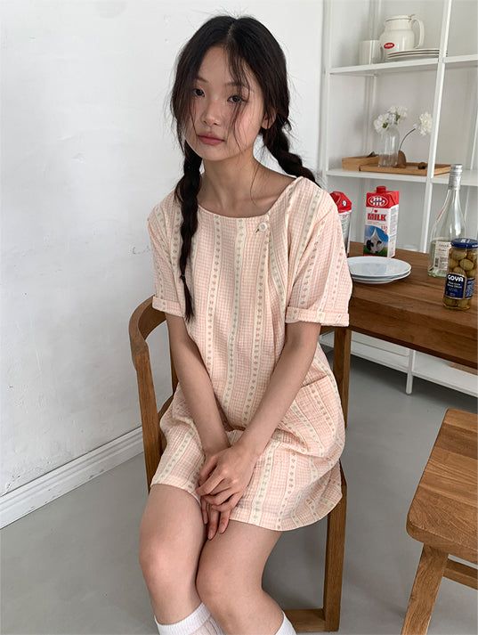 SOFT FLOWER BUTTON DRESS (2C)
