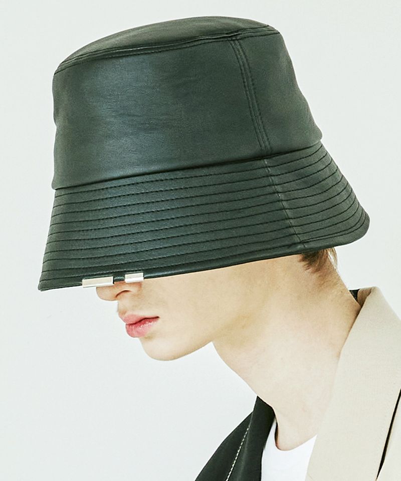 S SY（エスエスワイ）の「LEATHER CHAIN BUCKET HAT（Hats）」