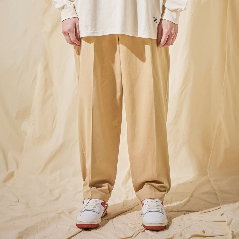 VARZAR(バザール)の「Wide Tapered Wrinkle Free Chino Pants Beige(Pants)」
