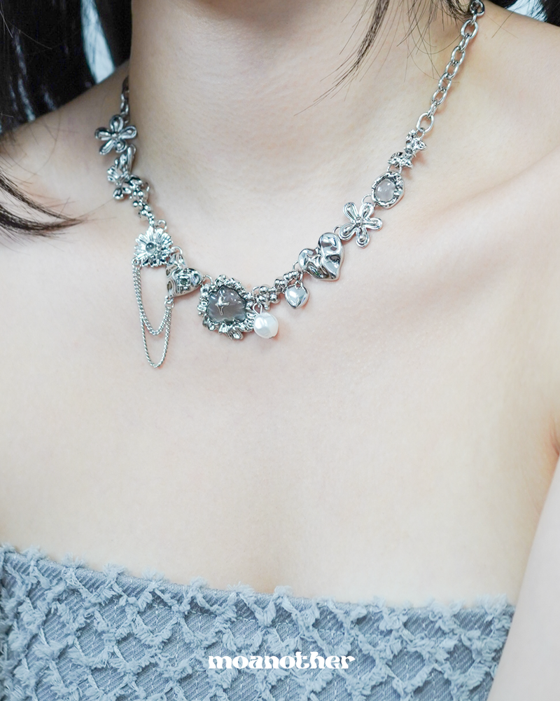 [Izna Bang Jeemin Pick!] Flower Dance Necklacea