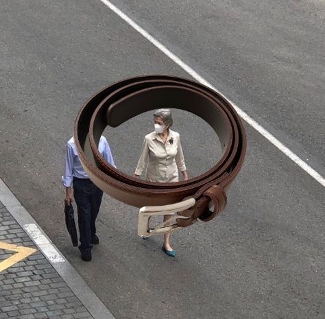 Oblong buckle belt 