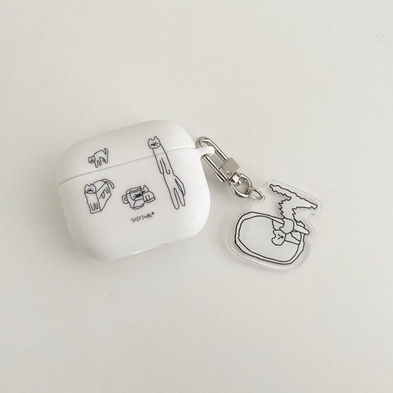 Very angry cat looking in the mirror Key Ring