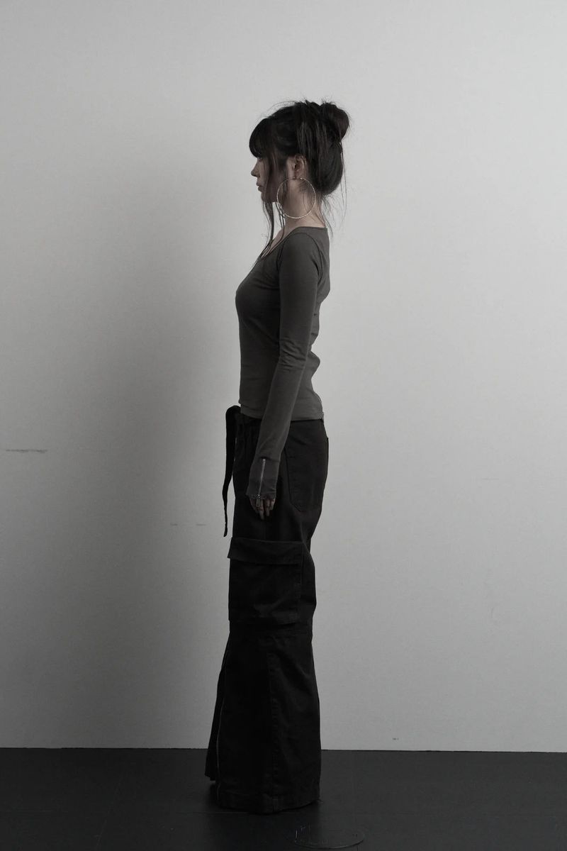 [label] back two-way zipper long sleeve (charcoal)