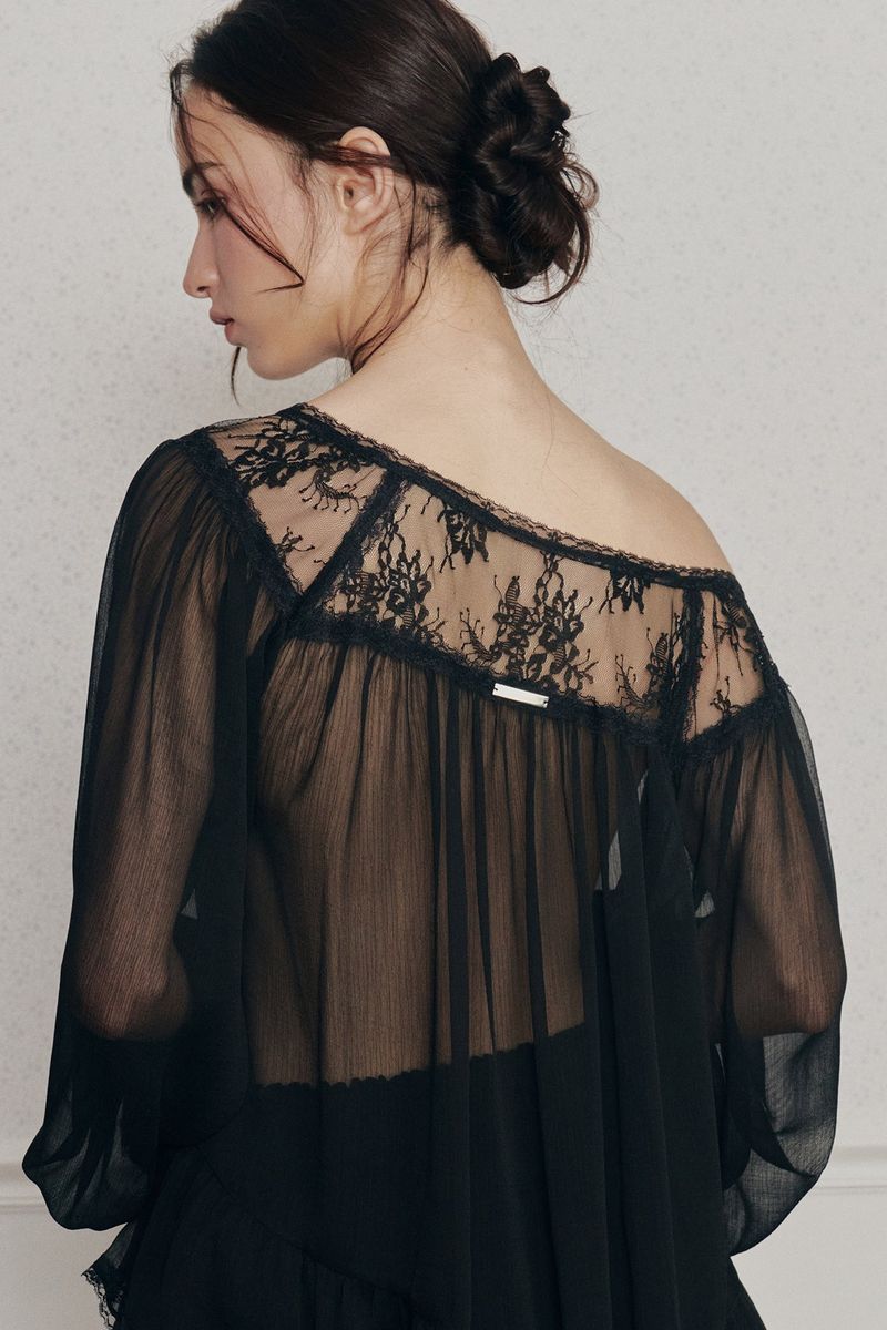 MOONRISE BLOUSE black