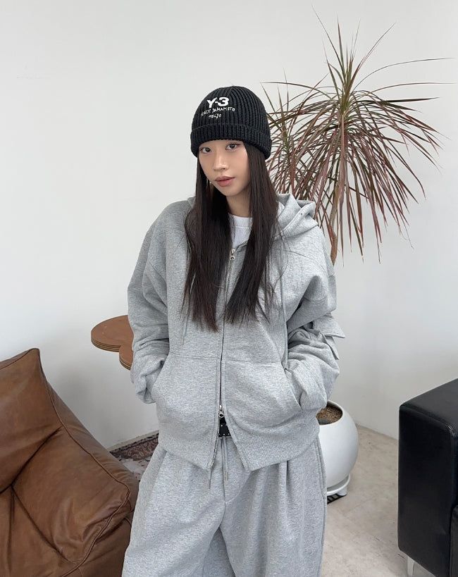 SATIIIZ（サティーズ）の「Perus Pocket Crop Hood Zip-Up（Tops）」
