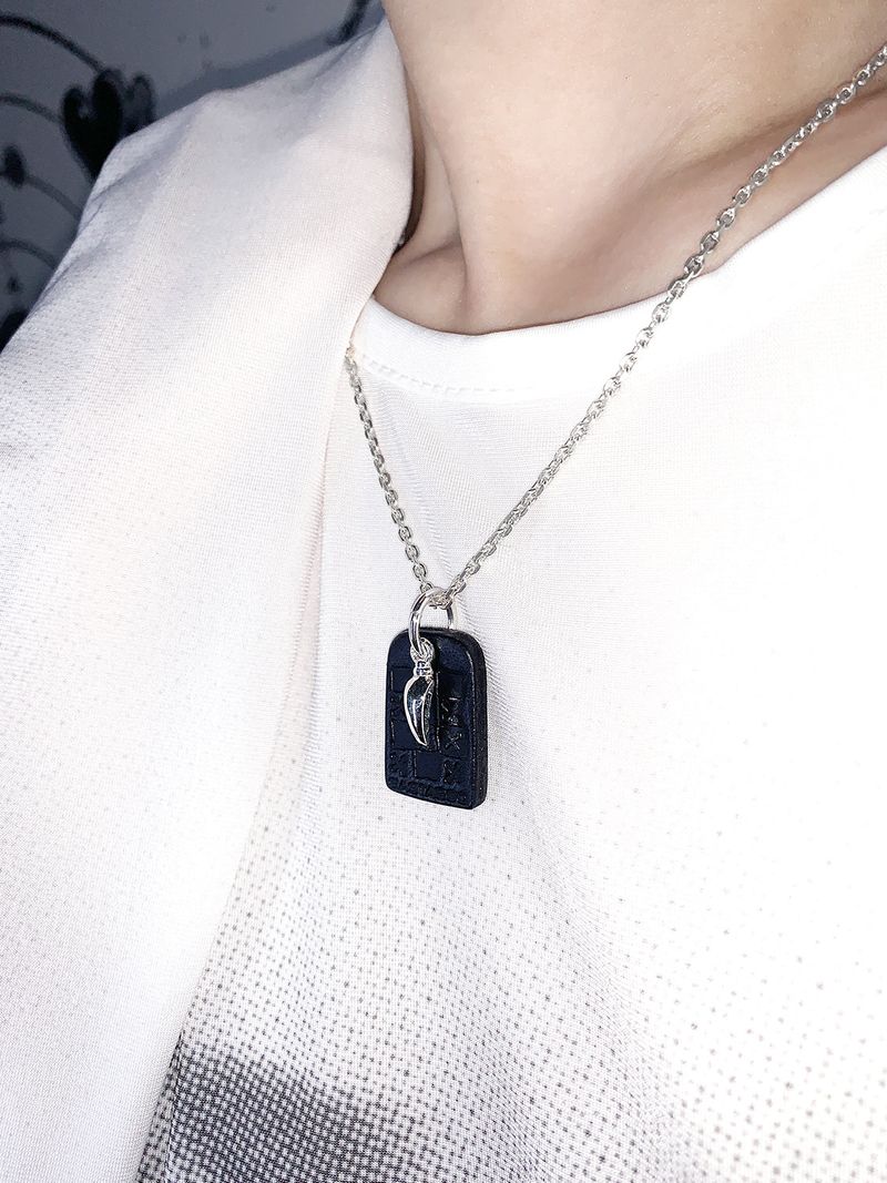 XOXO TARGET PENDANT